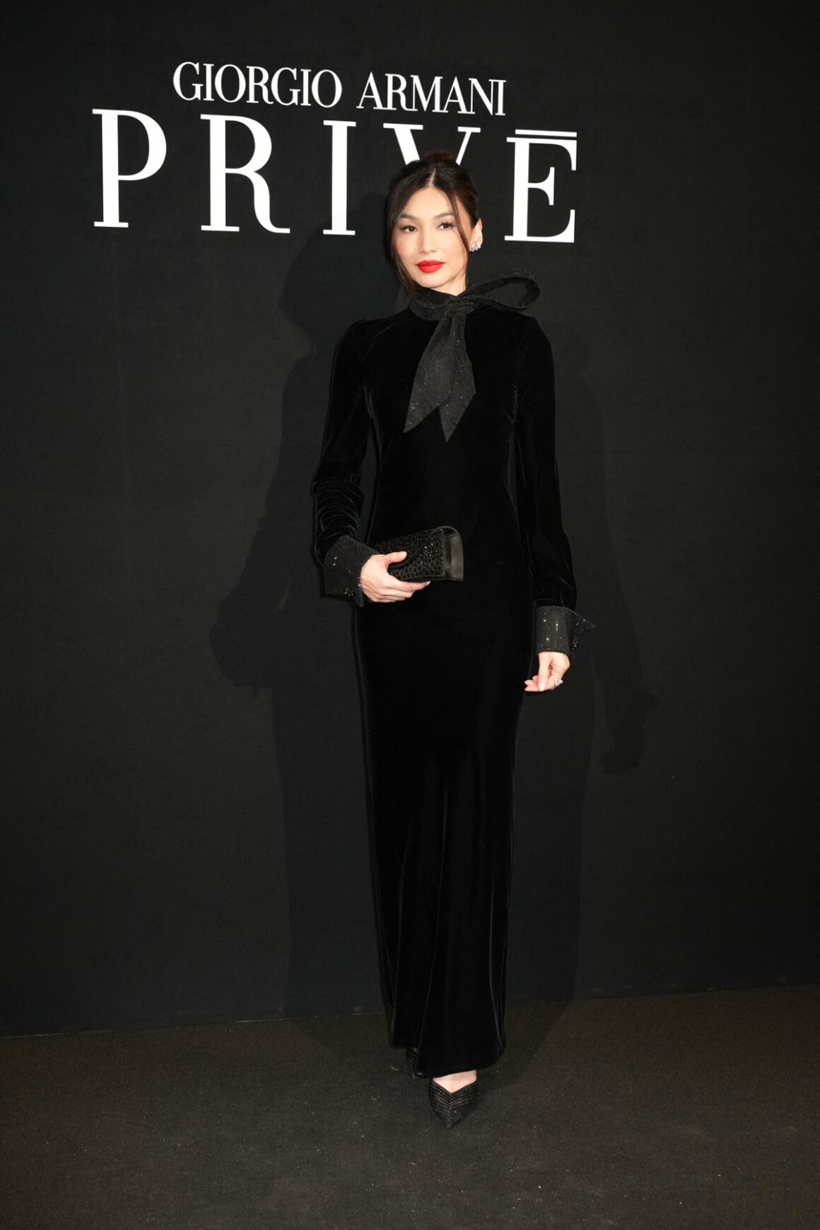 Paris Fashion Week: Haute Couture Spring/Summer 2026 - Giorgio Armani Prive - Inside Arrivals