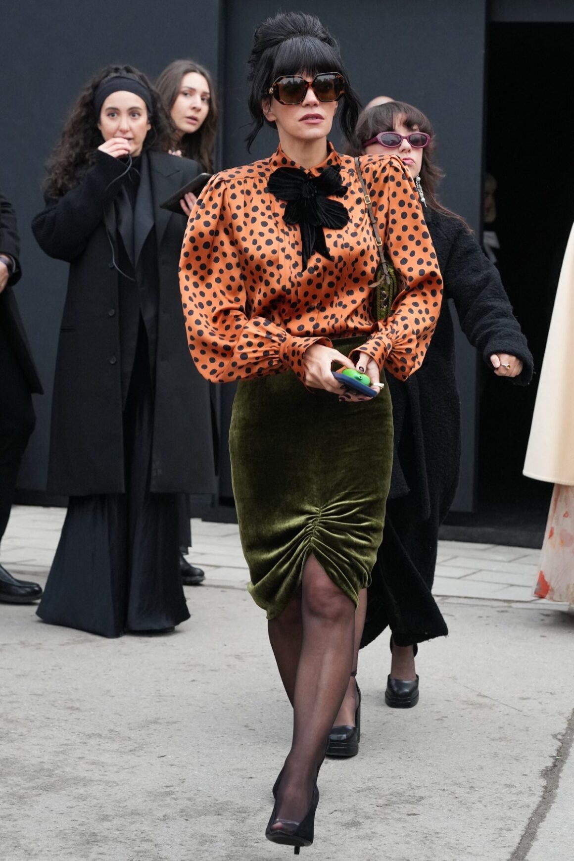 Paris Fashion Week: Haute Couture Spring/Summer 2026 - Valentino - Outside Arrivals