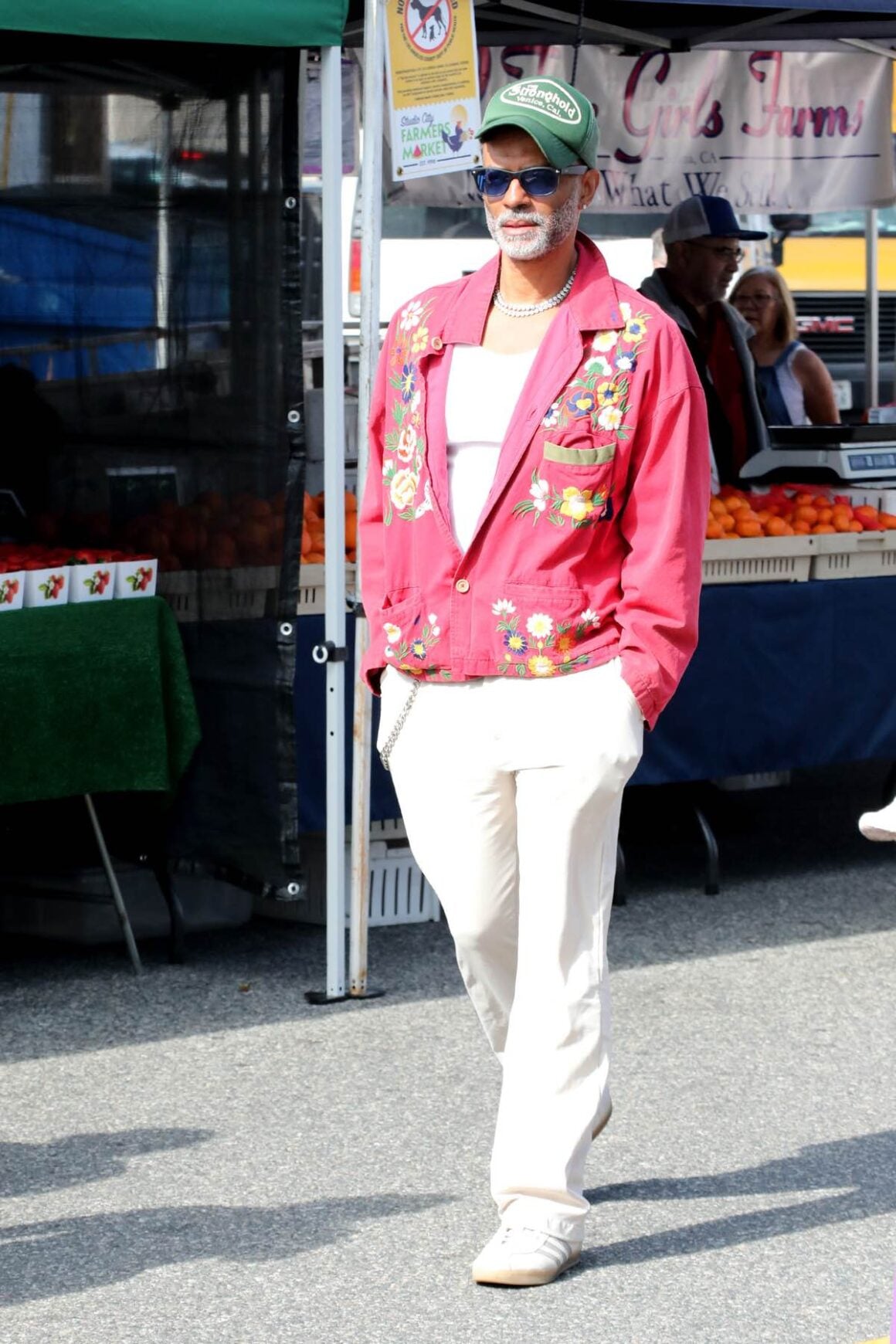 Celebrities Shopping At The Farmers Market In Studio City