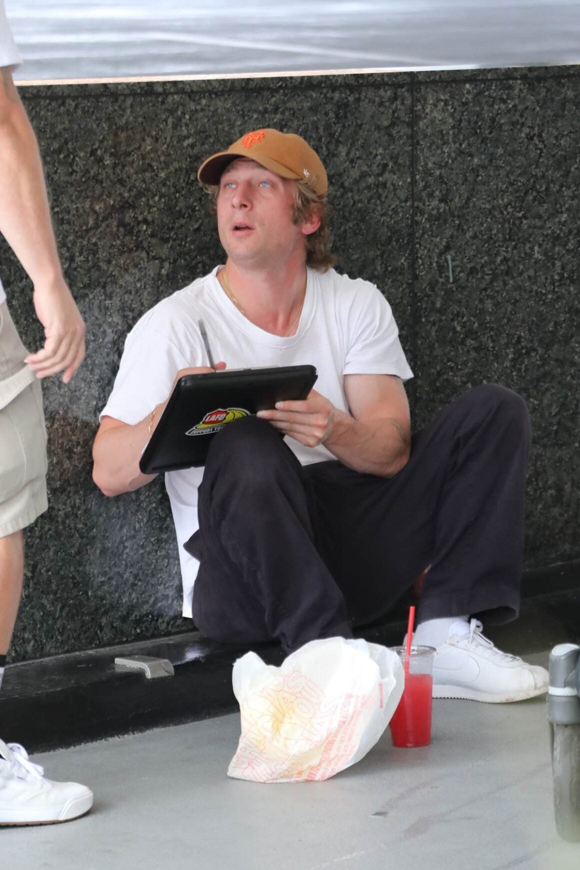 Celebrities At The Farmers Market In Studio City