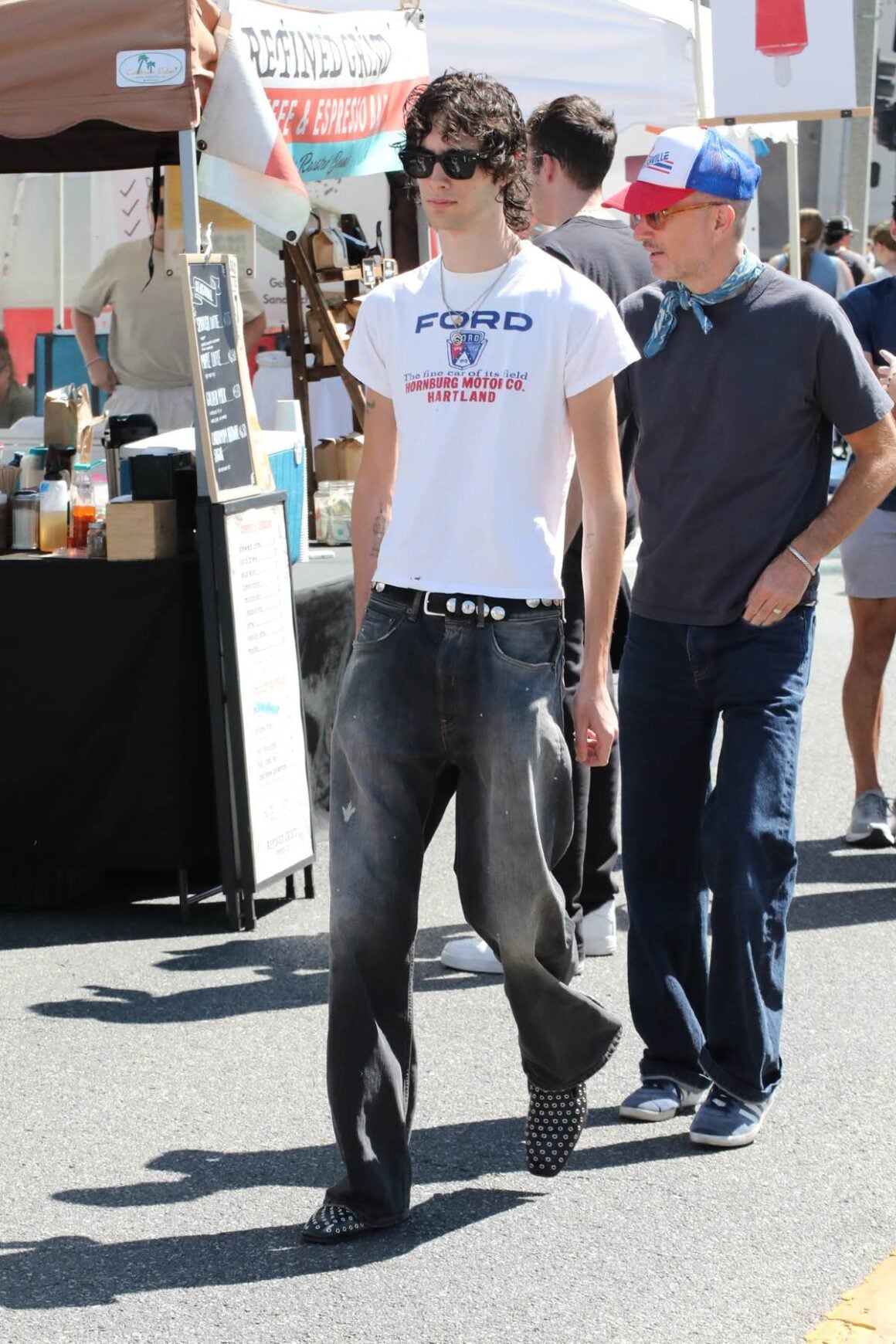 Celebrities At The Farmers Market In Studio City