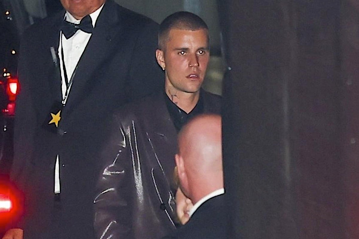 Oscar Party Celeb Snaps Wrap Up: Justin Bieber at the Gold Party, Plus Adam Lambert, Brooklyn Beckham, Nicola Peltz, and Robbie G.K. and More