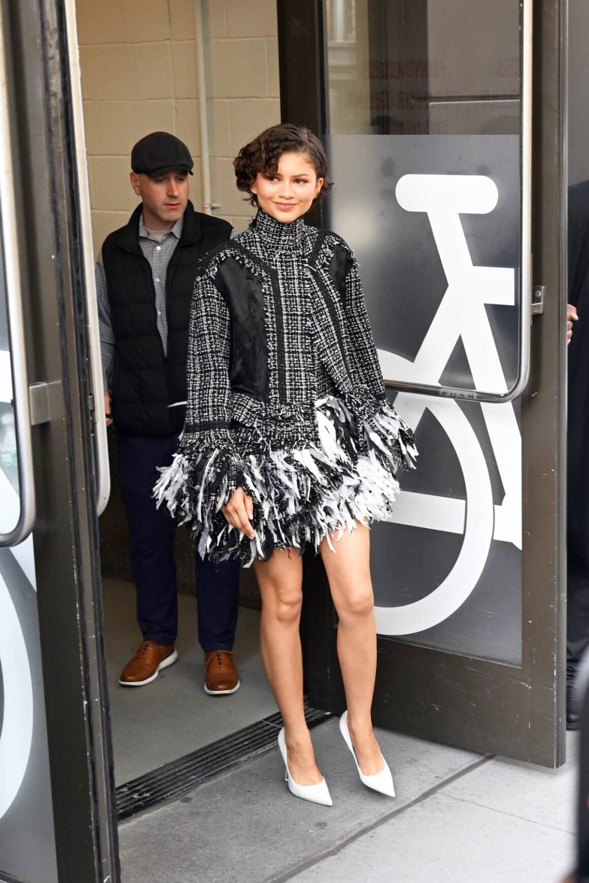 Zendaya Greets Fans Leaving 'Good Morning America' In New York
