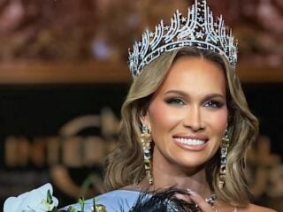 Lo Colby Miss International Queen USA