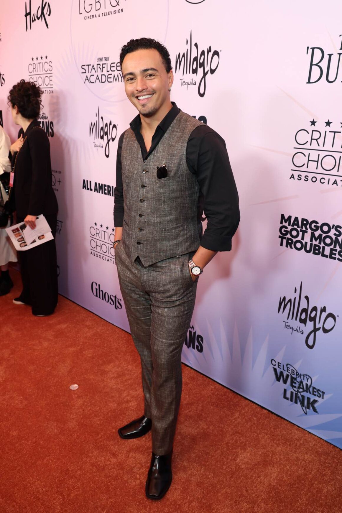 Celeb Snaps: François Arnaud at the Las Culturistas Culture Awards, Plus Ciara Miller, Jamie Campbell Bower, Kurt Russell, Michelle Pfeiffer, and More 30 The Critics Choice Association's 3rd Annual Celebration Of LGBTQ+ Cinema & Television