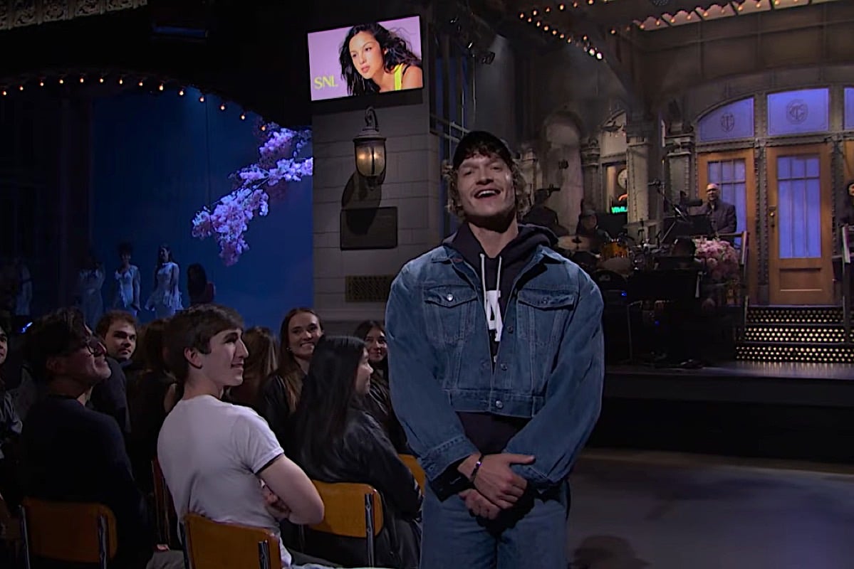 Connor Storrie Crashes SNL to Intro Olivia Rodrigo's New Tear-Jerker "begged"