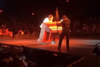 Morgan Wallen flipped his piano onstage