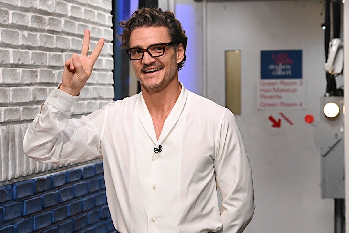 Pedro Pascal Demands a Kiss From Stephen Colbert on The Late Show: "I Got Jealous"