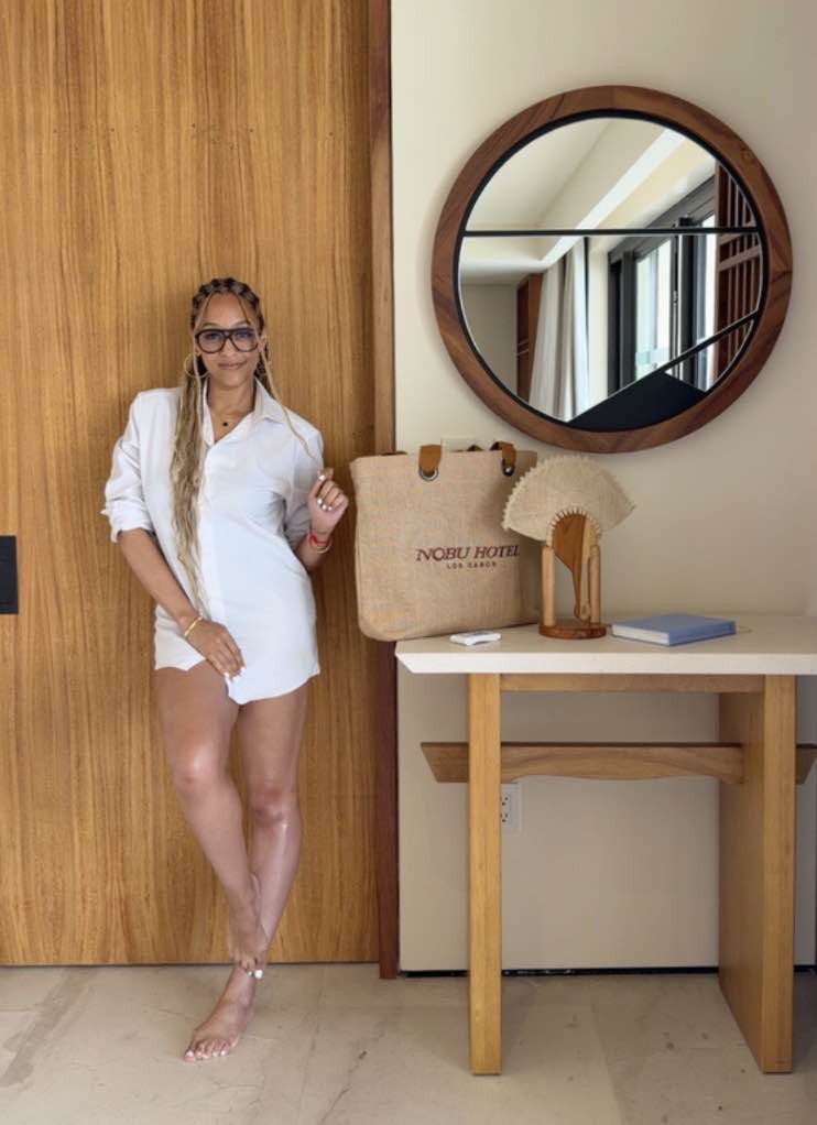 Celeb Snaps: Chase Infiniti Celebrates TV, Plus Paul Anthony Kelly, Camila Mendes, Nicholas Galitzine, Justin Bieber, and More 12 Tia Mowry