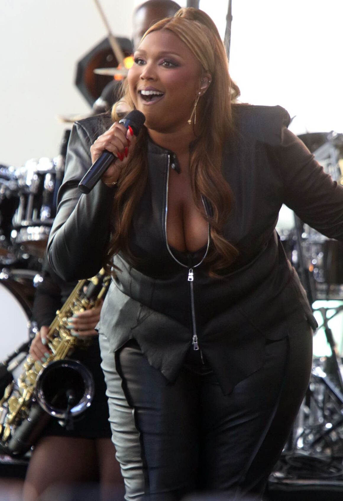 Lizzo performs on the 'Today' show