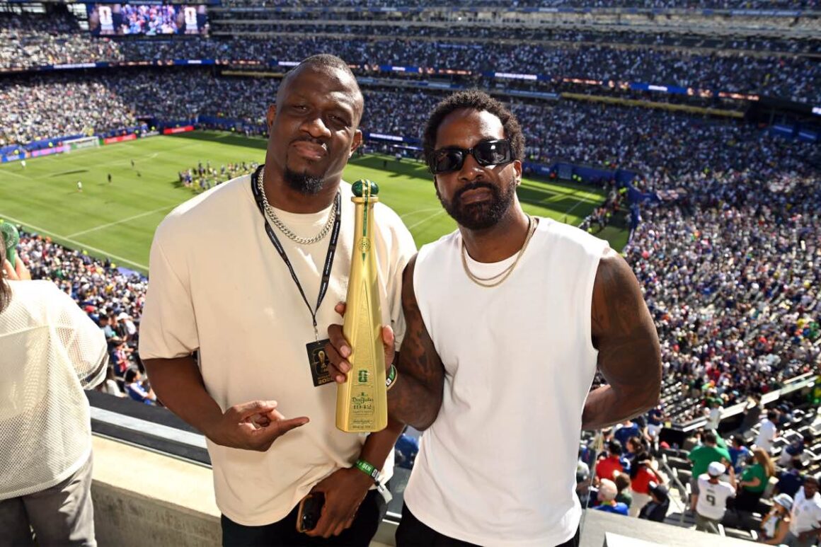 Celeb Snaps: Angelina Jolie Promotes Cotoure, Plus Taylor Swift, Will Poulter, Tom Holland, Zendaya, and More 25 Tequila Don Julio 1942 FIFA World Cup™ 2026 Suite