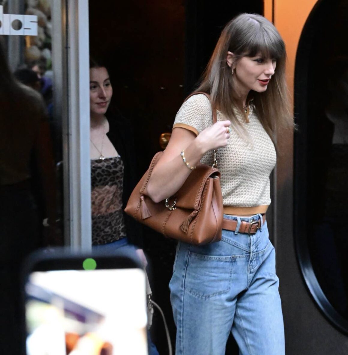 Celeb Snaps: Angelina Jolie Promotes Cotoure, Plus Taylor Swift, Will Poulter, Tom Holland, Zendaya, and More 30 Taylor Swift Departs Electric Lady Studios In Greenwich Village