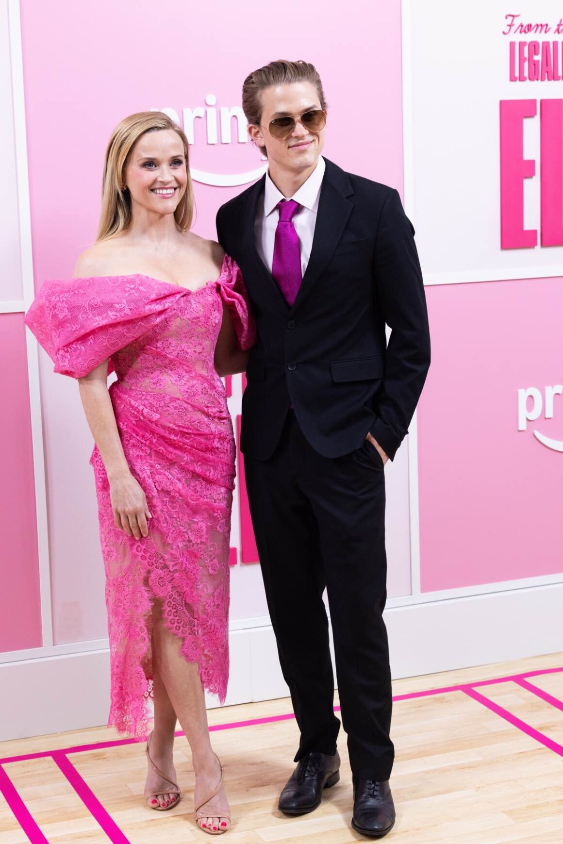 "Elle" Season 1 World Premiere