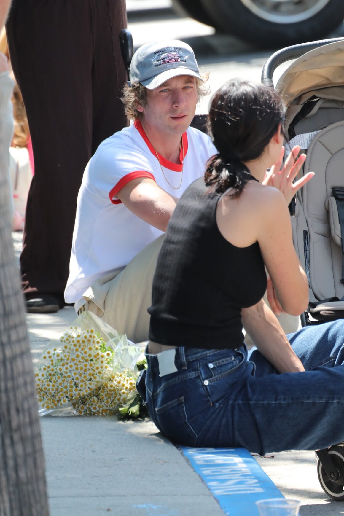 Celebrities At The Farmers Market In Studio City