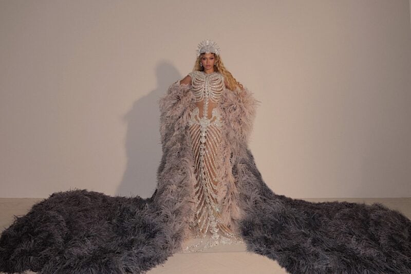 Beyoncé Drops Surprise Single 