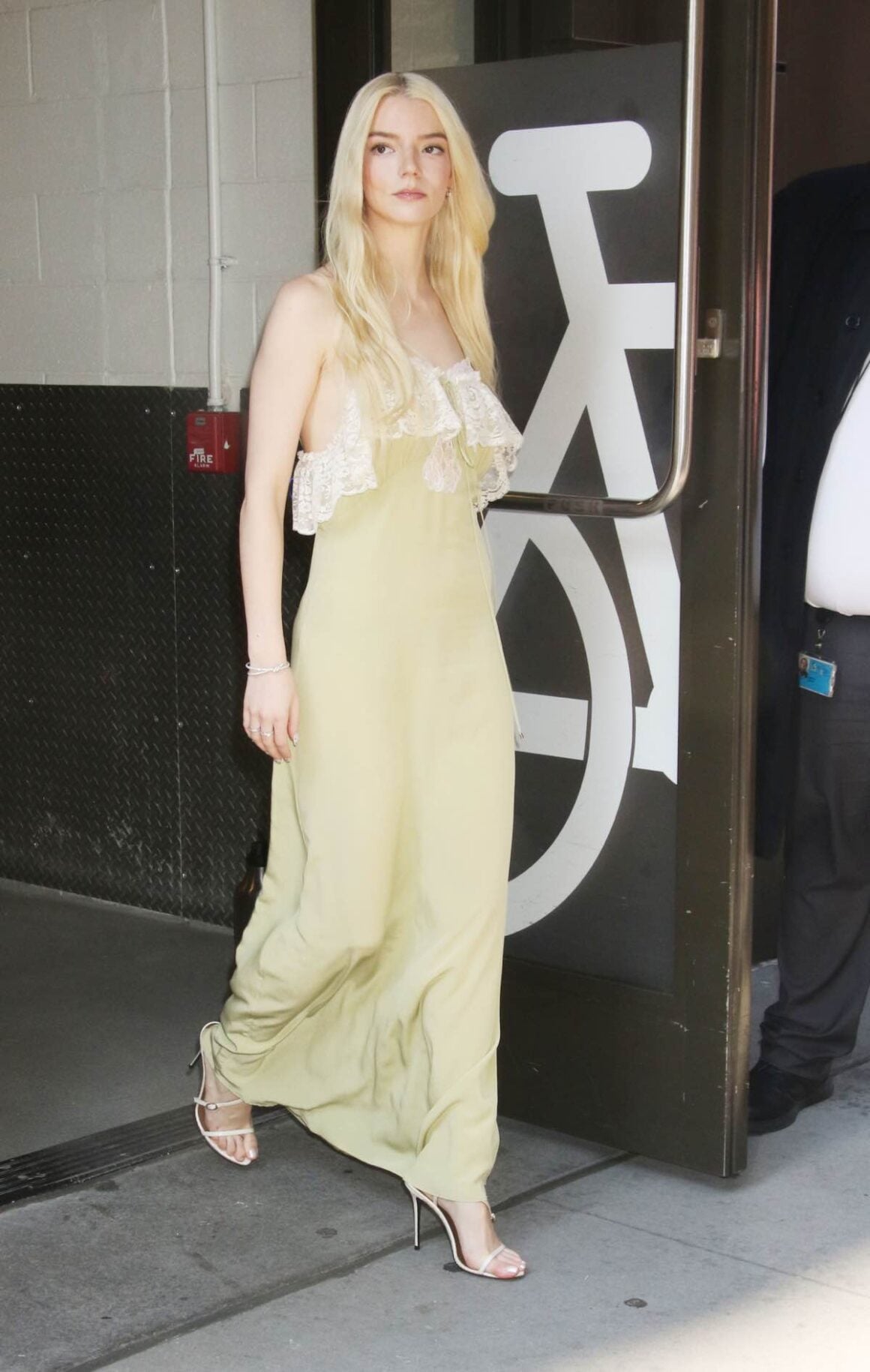 Anya Taylor-Joy Leaving 'Live With Kelly & Mark'