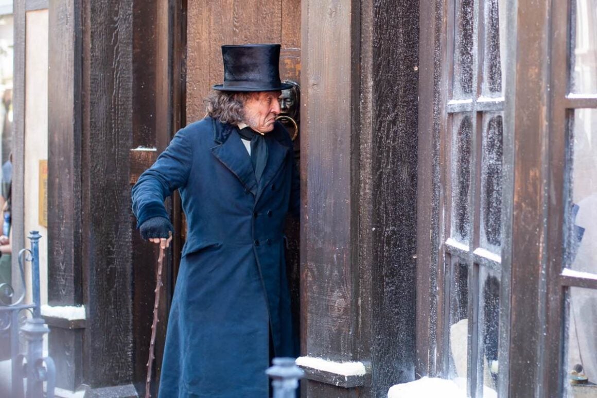 Johnny Depp Surprises Fans At San Diego Comic-Con In Character As Ebenezer Scrooge