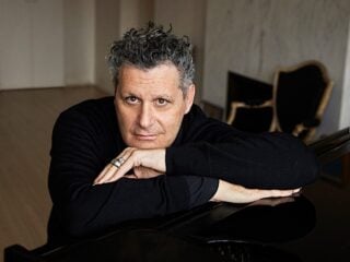 ISAAC MIZRAHI