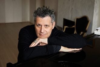 ISAAC MIZRAHI