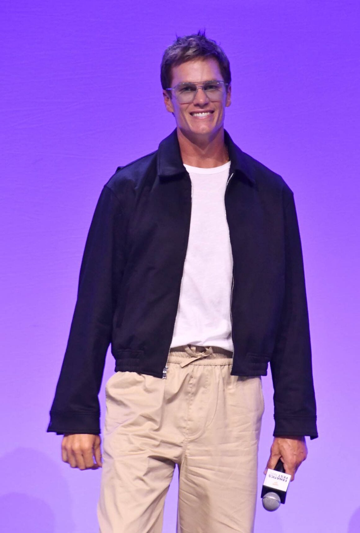 Tom Brady Slaps Logan Paul in the Face at Fanatics Fest — Was It All Staged for WWE? 2 Tom Brady