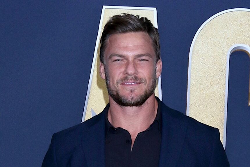 Alan Ritchson Reveals Which Reacher Season Got Canceled After "Someone Got Re-Elected" 1 Alan Ritchson