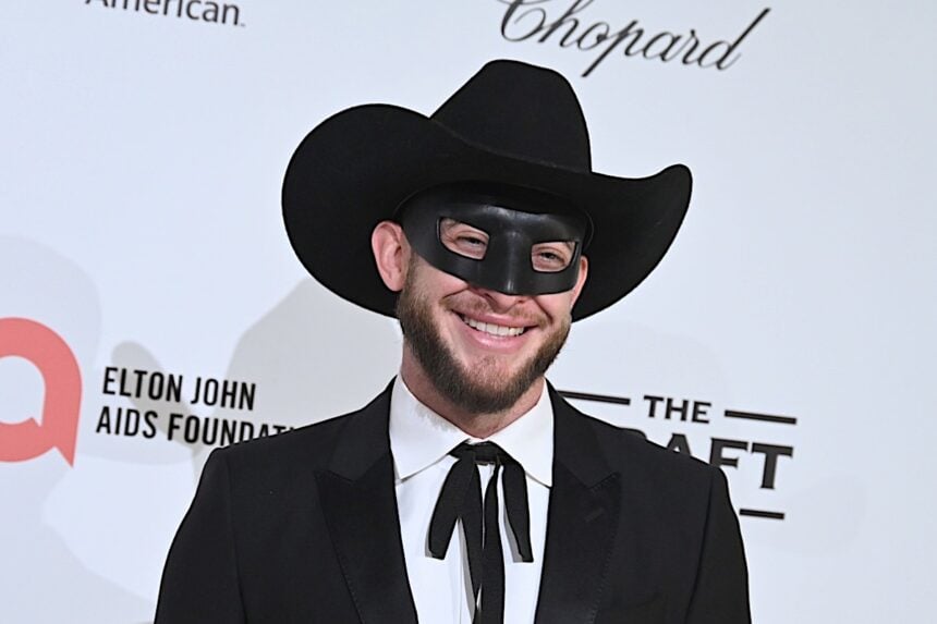 Secrets of Orville Peck: New Album, Addiction, and a Mystery Raiders Makeout Session 1 Orville Peck