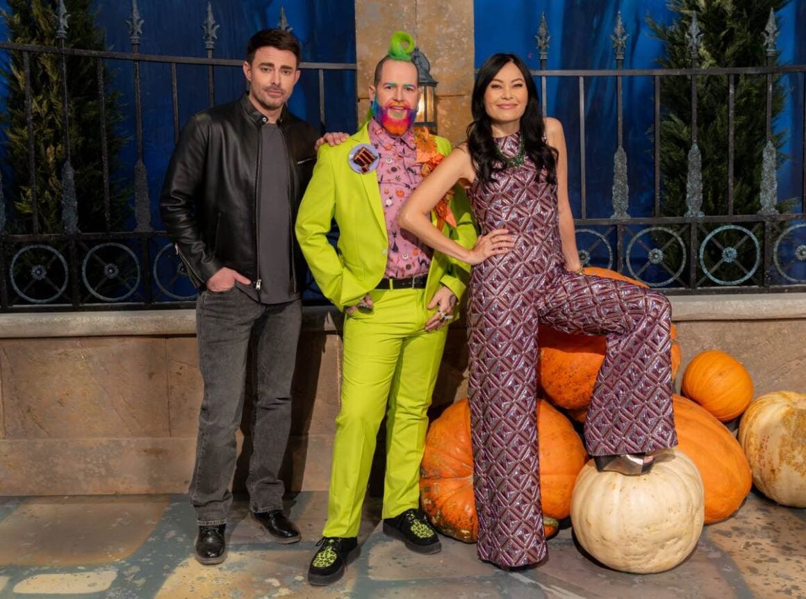 From Is It Cake? to Sweet Deceit, Andrew Fuller Is Making the Weird Wonderful 6 Andrew Fuller and Shinmin Li and Jonathan Bennett Halloween Wars