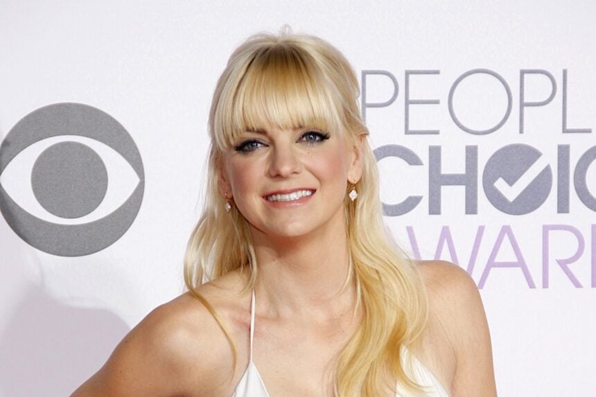Anna Faris Admits She Was Hurt By Chuck Lorre And His Mom Exit Comments 1 Anna Faris