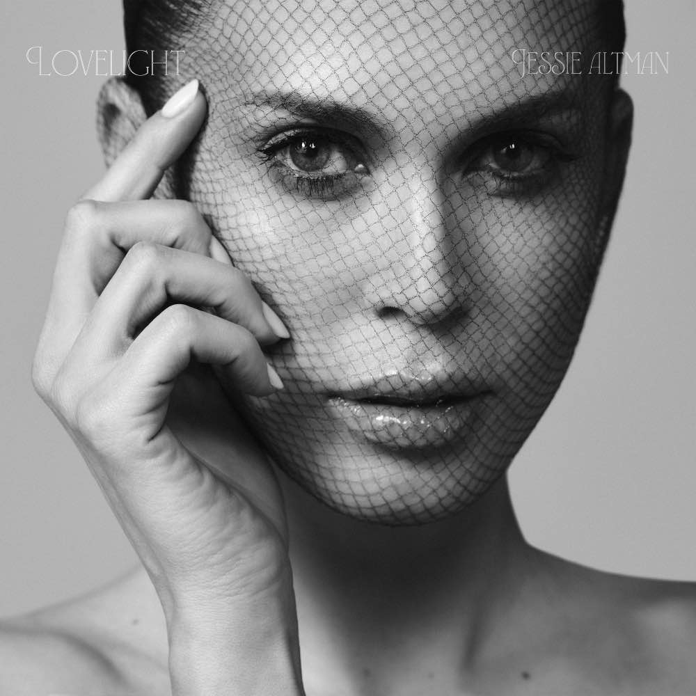 Singer Jessie Altman Turns Love, Heartbreak, and Self-Discovery Into ‘Lovelight’ 3 Jessie Altman Lovelight