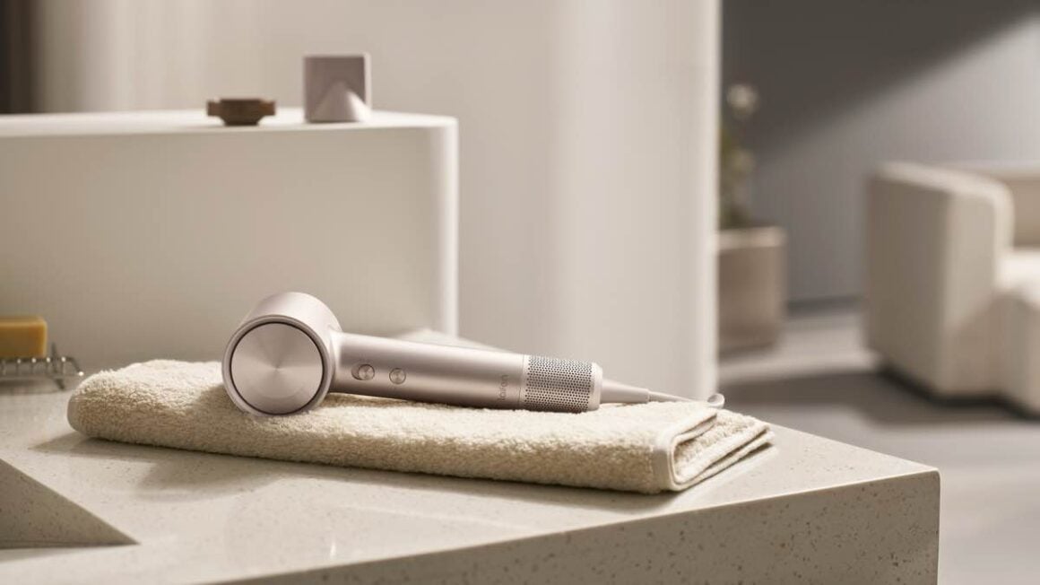 Hair Apparent: Meet the Dryer From Laifen That Gave Me My Happily Ever After 2 Laifen Swift 4