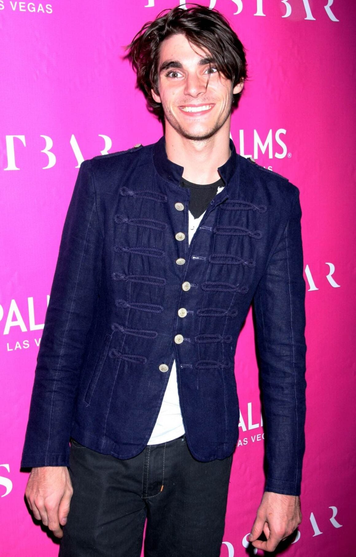 RJ Mitte Dead: Breaking Bad Actor Dies by Reported Suicide at 34 in Texas 2 RJ Mitte