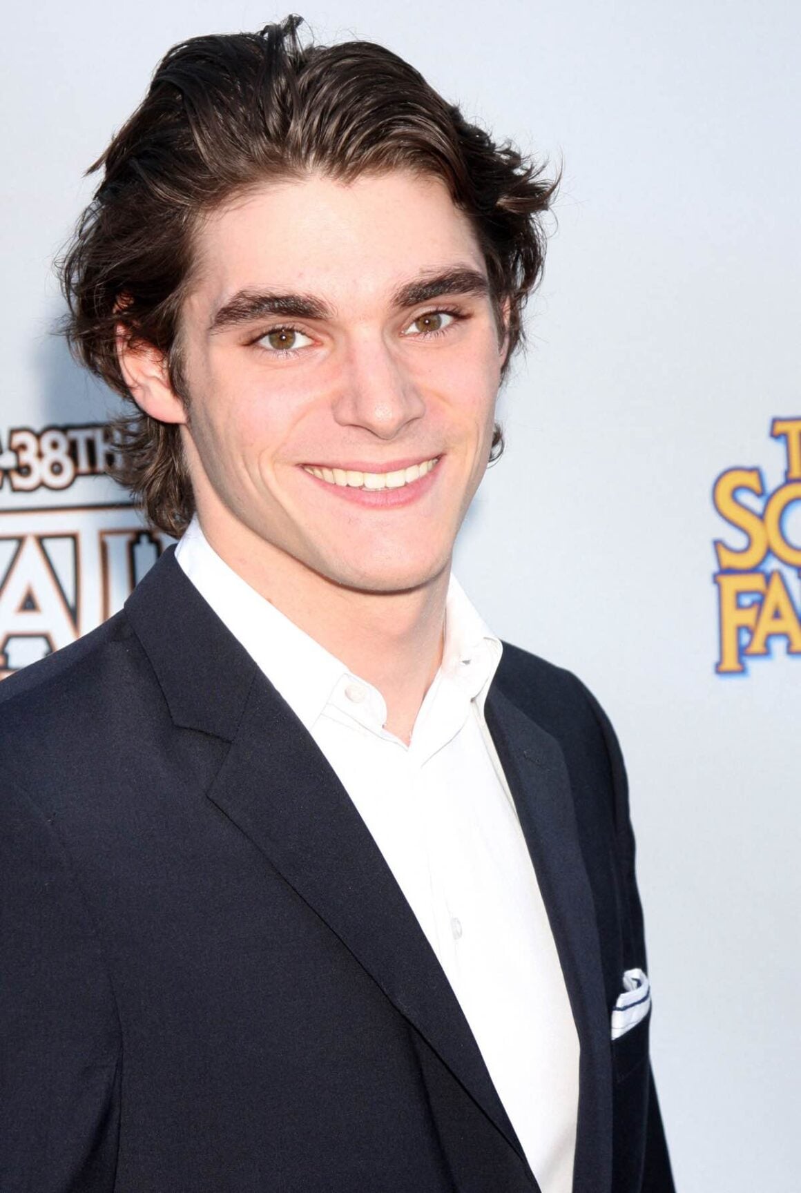 RJ Mitte Dead: Breaking Bad Actor Dies by Reported Suicide at 34 in Texas 3 RJ Mitte